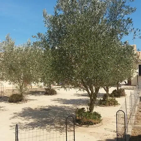Villaggio Case Ghisu * SantʼAnna Arresi